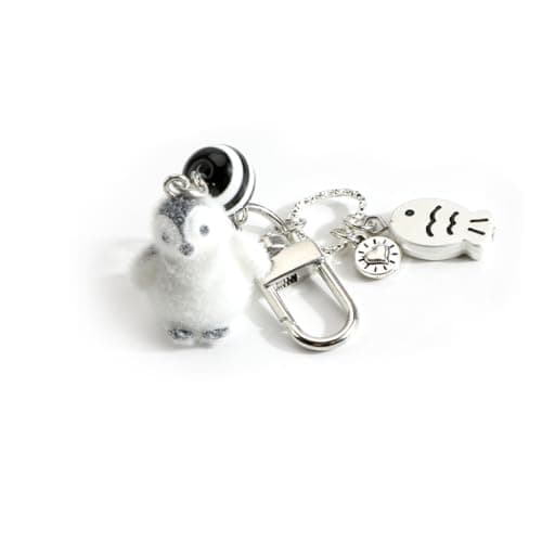 SHTALHST Penguin Keychain with Fish Charm Animal Keychain Ocean Gifts for Women Penguin Gifts for Women Birthday Christmas